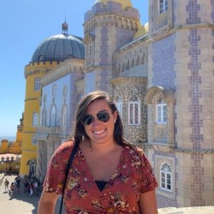 Meet your Posher, Jillian